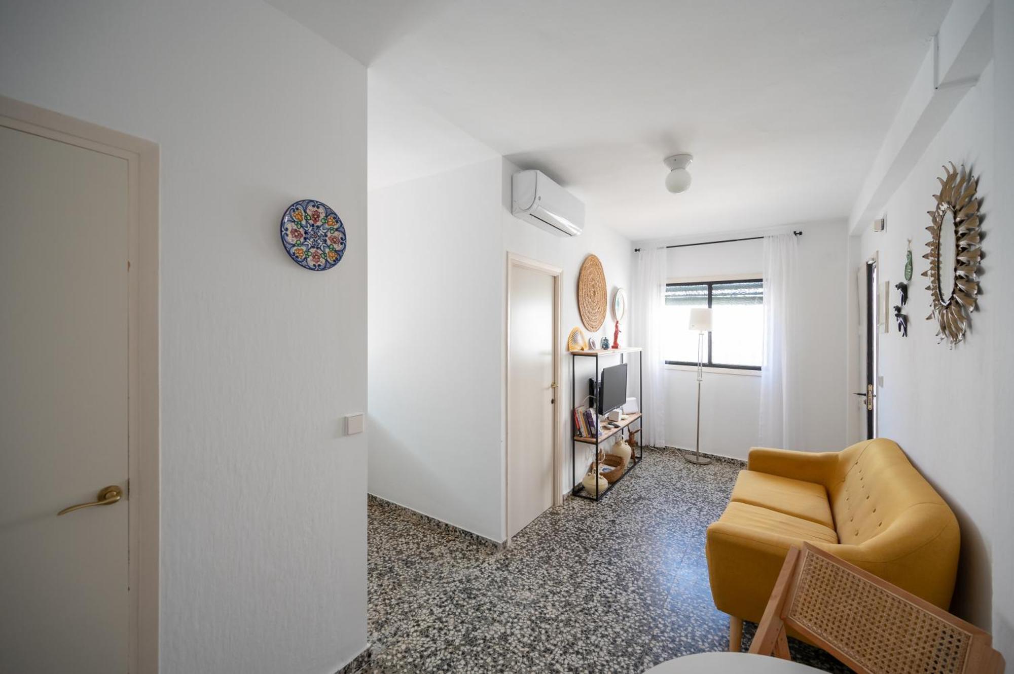 בנאלמדנה Tradicional Apartamento Central De 2 Camas Dobles מראה חיצוני תמונה