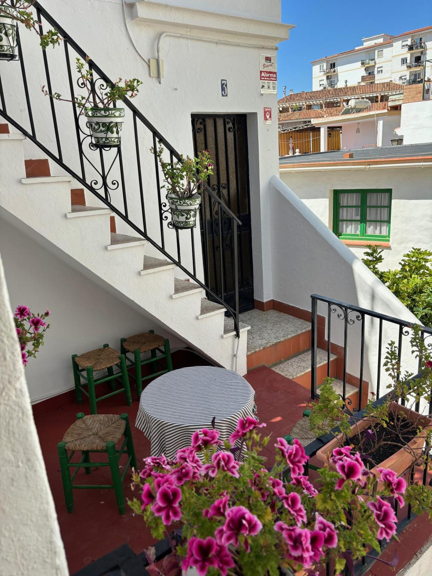 בנאלמדנה Tradicional Apartamento Central De 2 Camas Dobles מראה חיצוני תמונה